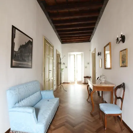 Palazzo 1500 Frescobaldi - Piano Nobile X 5 - A Casa Di Alfonso