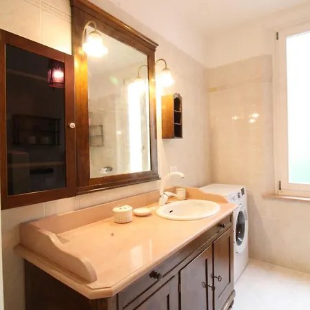 Apartamento Palazzo 1500 Frescobaldi - Piano Nobile X 5 - A Casa Di Alfonso *